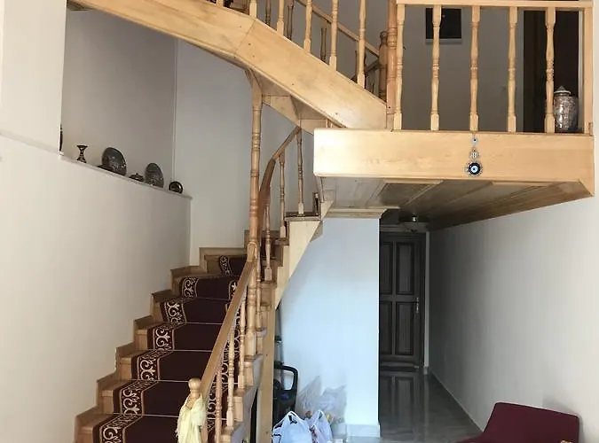 Trilye Inci Butik * Burgaz